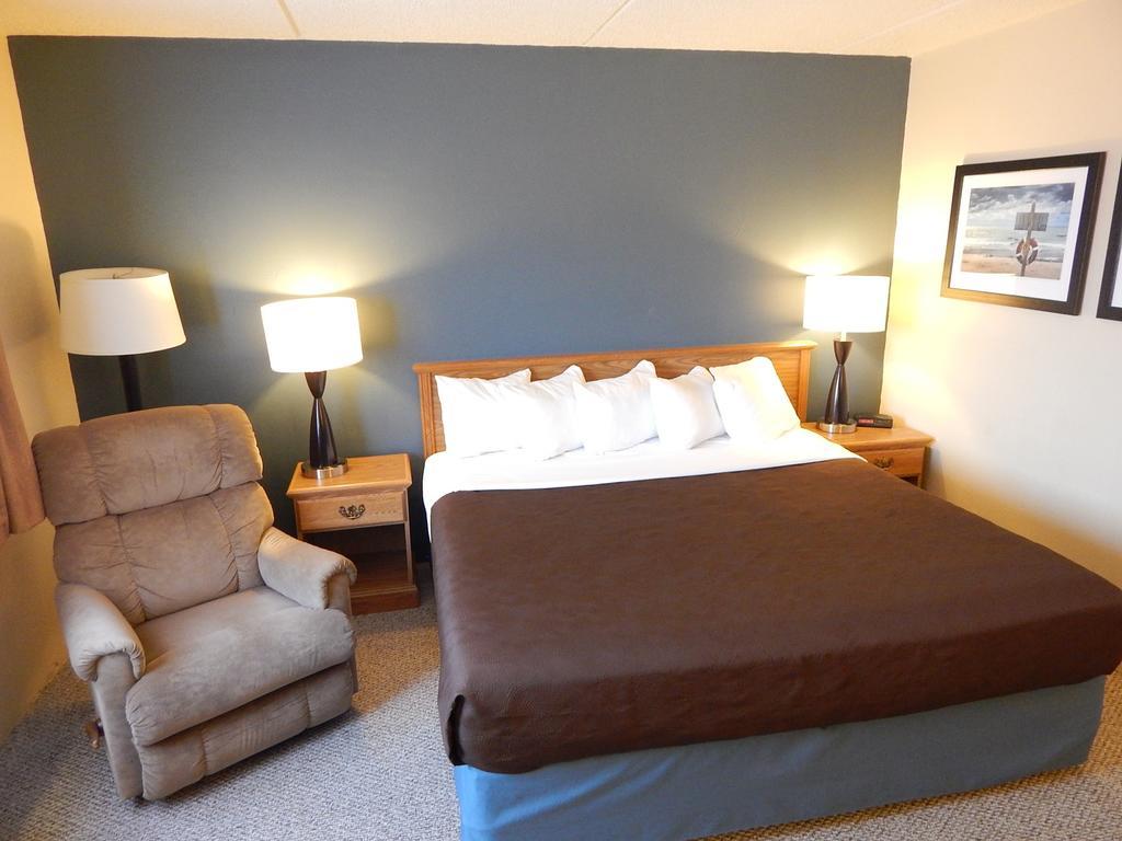 Americinn By Wyndham Sturgeon Bay Exteriör bild