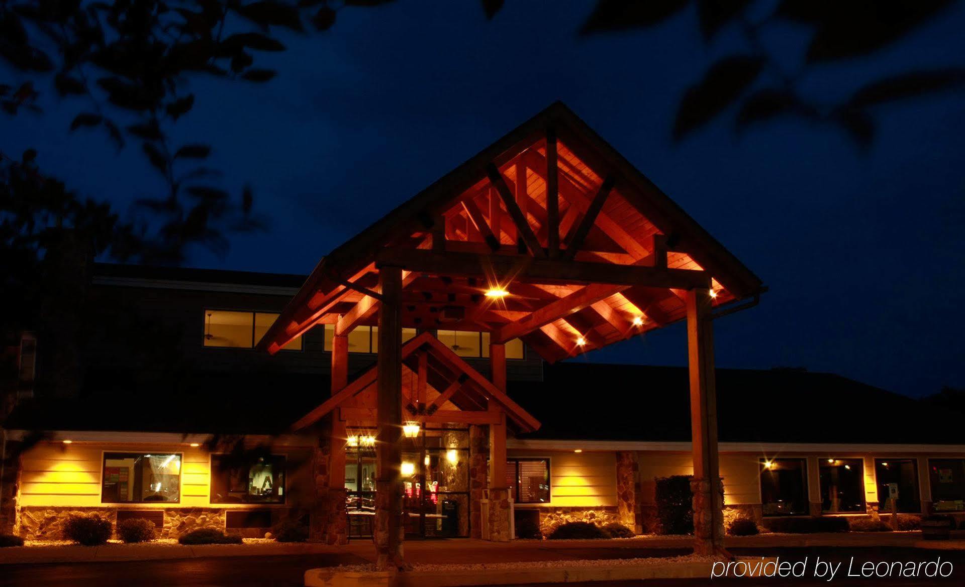 Americinn By Wyndham Sturgeon Bay Exteriör bild